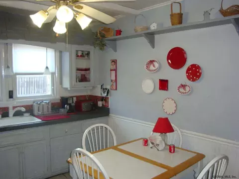 29 Jackson Ave, Schenectady, NY 12304 photo 15