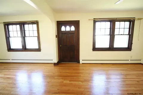 1304 Trinity Ave, Schenectady, NY 12302 photo 8