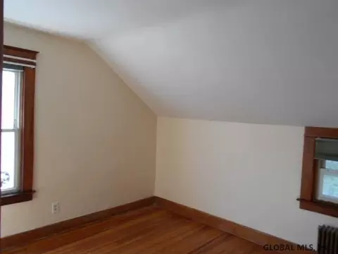 1081 Dean St, Schenectady, NY 12309 photo 12