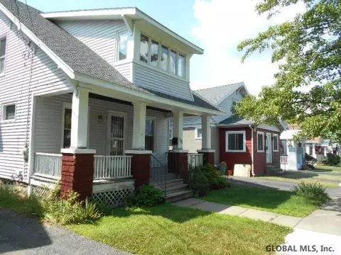 1081 Dean St, Schenectady, NY 12309 photo 3