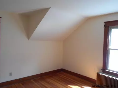 1081 Dean St, Schenectady, NY 12309 photo 13