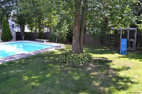 14 Squire Rd, Schenectady, NY 12304 photo 21