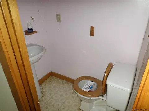140 W Prospect St, Ilion, NY 13357 photo 8