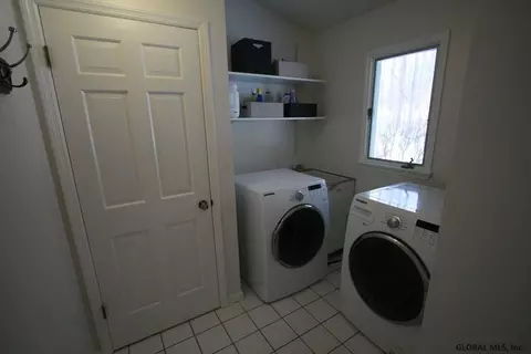 104 Hampton St, Delmar, NY 12054 photo 9