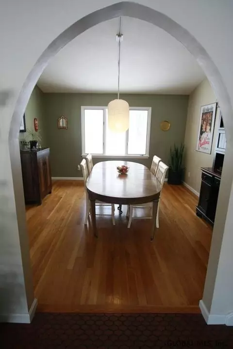 104 Hampton St, Delmar, NY 12054 photo 4