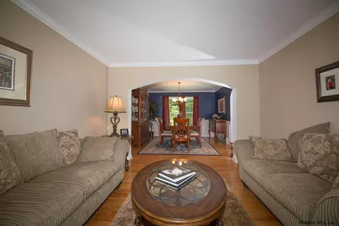 31 Hasgate Dr, Delmar, NY 12054 photo 8