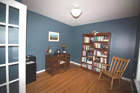 31 Hasgate Dr, Delmar, NY 12054 photo 6