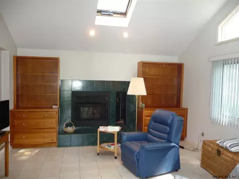 86 Devon Rd, Delmar, NY 12054 photo 9