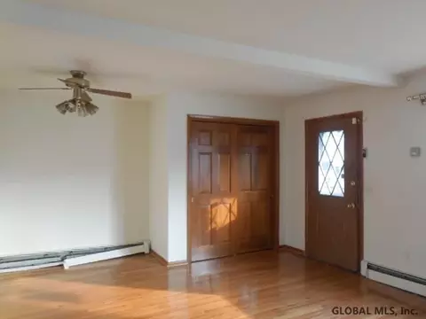 1438 Woolsey St, Schenectady, NY 12303 photo 2