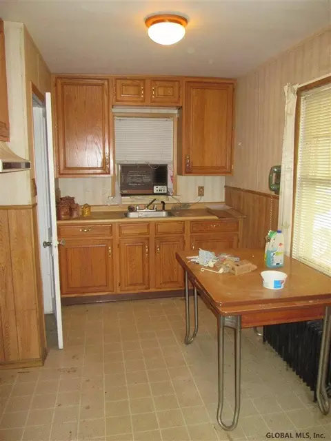 2451 Curry Rd, Schenectady, NY 12303 photo 2