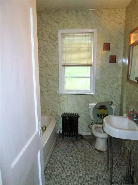 2451 Curry Rd, Schenectady, NY 12303 photo 4