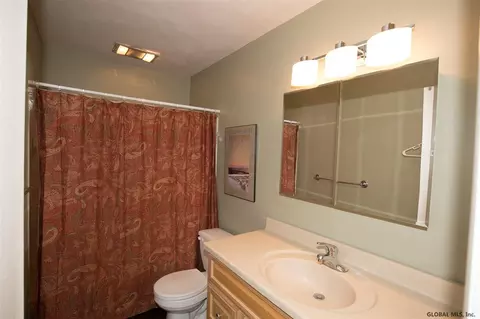 20 Willow Dr, Delmar, NY 12054 photo 21