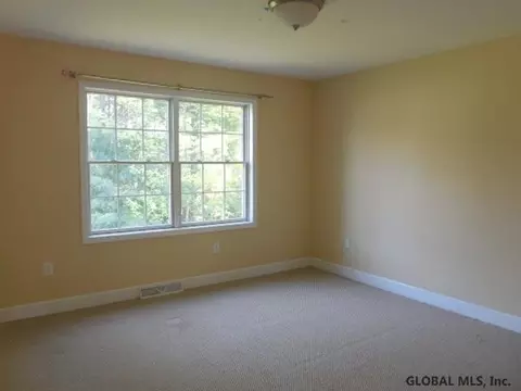 11 Summit Trl, Mechanicville, NY 12118 photo 18