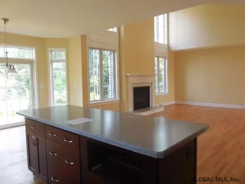 11 Summit Trl, Mechanicville, NY 12118 photo 5
