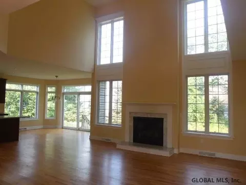 11 Summit Trl, Mechanicville, NY 12118 photo 4