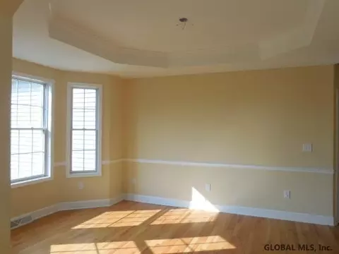 11 Summit Trl, Mechanicville, NY 12118 photo 9