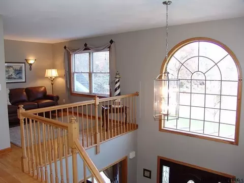 2 Keystone Ter, Clifton Park, NY 12065 photo 9