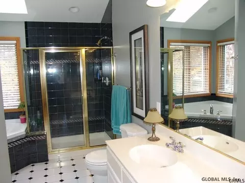 2 Keystone Ter, Clifton Park, NY 12065 photo 11