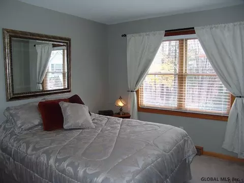 2 Keystone Ter, Clifton Park, NY 12065 photo 13