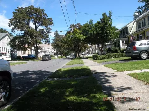 32 Bogart Ter, Albany, NY 12202 photo 2