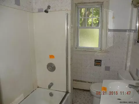 32 Bogart Ter, Albany, NY 12202 photo 9