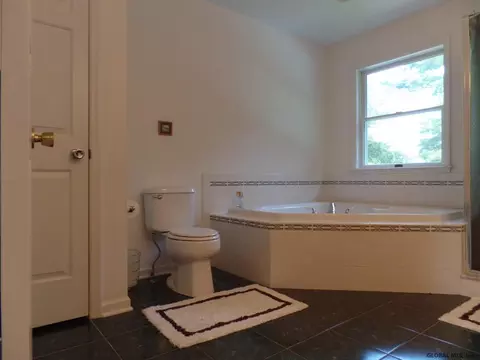 52 Staffords Xing, Slingerlands, NY 12159 photo 21