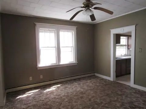 446 Arthur St, Schenectady, NY 12306 photo 7