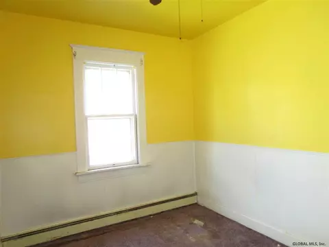 446 Arthur St, Schenectady, NY 12306 photo 11