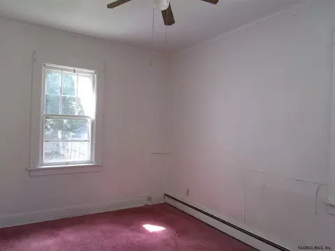 446 Arthur St, Schenectady, NY 12306 photo 10
