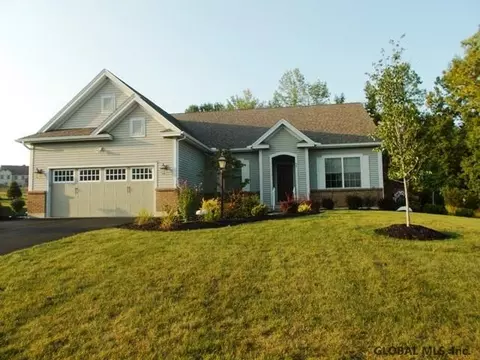 38 Sheldon Dr, Mechanicville, NY 12118 photo 1