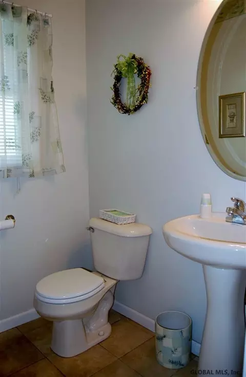 24 Arch Ave, Albany, NY 12203 photo 6