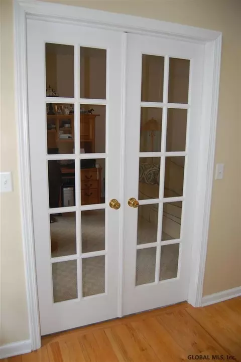 24 Arch Ave, Albany, NY 12203 photo 3
