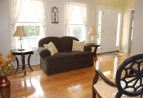24 Arch Ave, Albany, NY 12203 photo 2