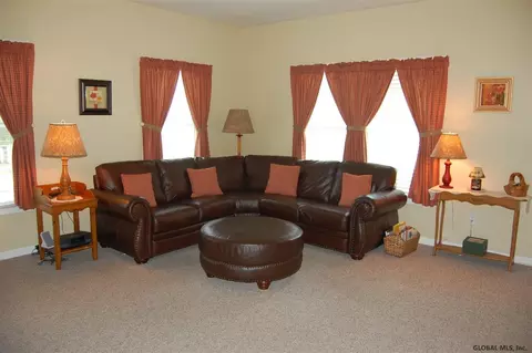 24 Arch Ave, Albany, NY 12203 photo 8
