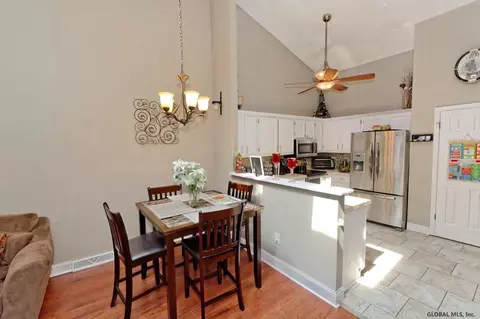 4 Captains Blvd, Waterford, NY 12188 photo 6