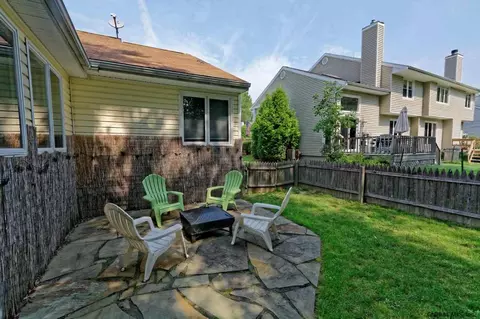 4 Captains Blvd, Waterford, NY 12188 photo 23