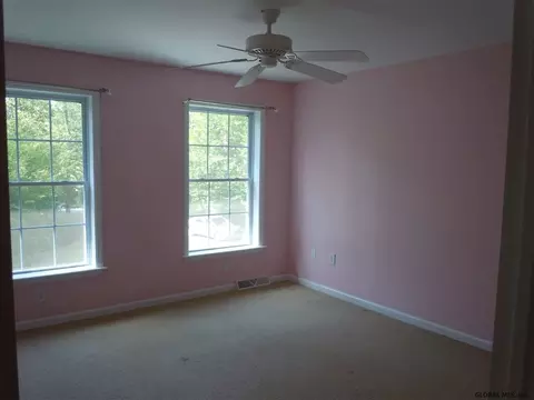 22 Forsten Dr, Delmar, NY 12054 photo 20