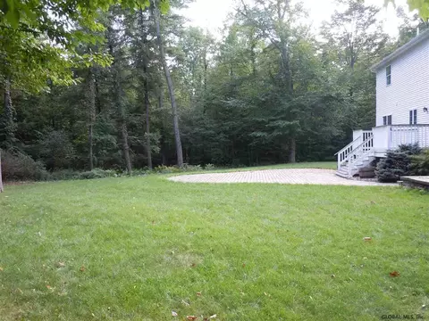 22 Forsten Dr, Delmar, NY 12054 photo 4