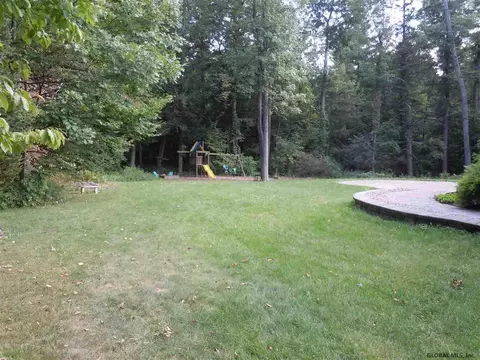 22 Forsten Dr, Delmar, NY 12054 photo 6