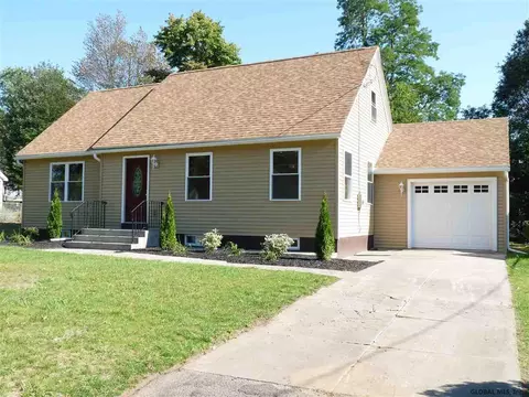 2011 Pyle Rd, Schenectady, NY 12303 photo 1