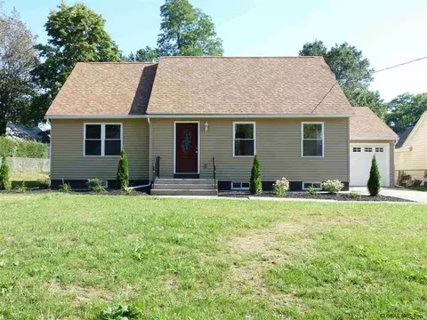 2011 Pyle Rd, Schenectady, NY 12303 photo 3
