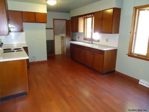 164 E Palmer Ave, Schenectady, NY 12303 photo 3
