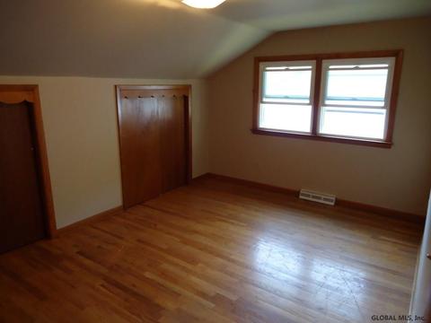 164 E Palmer Ave, Schenectady, NY 12303 photo 9