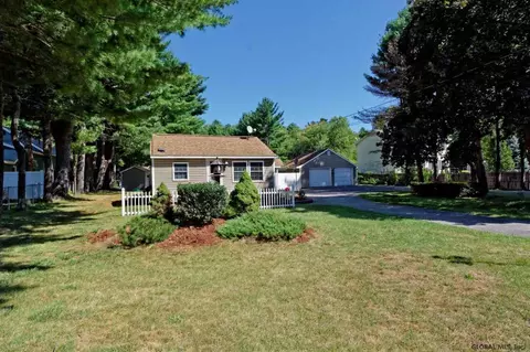 231 Vly Rd, Schenectady, NY 12309 photo 1