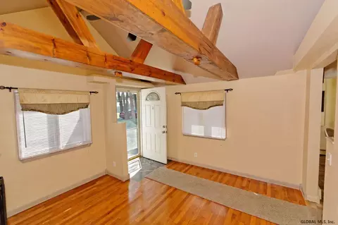 231 Vly Rd, Schenectady, NY 12309 photo 4