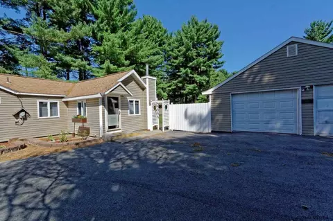 231 Vly Rd, Schenectady, NY 12309 photo 2