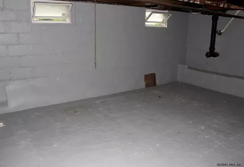 2100 Tower Ave, Schenectady, NY 12304 photo 17