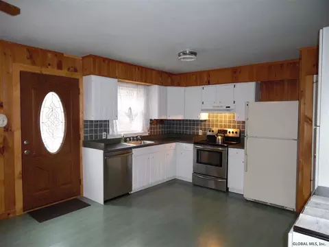 33 Angle Rd, Halfmoon, NY 12118 photo 7