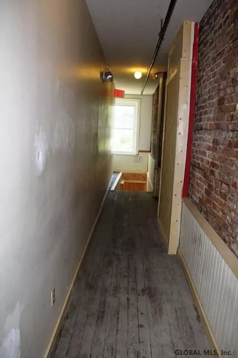 549 Main St, Cobleskill, NY 12043 photo 4