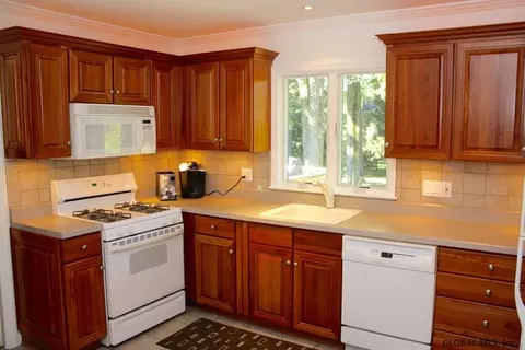 58 Brookview Ave, Delmar, NY 12054 photo 4